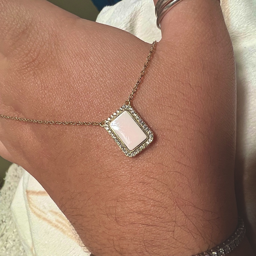 Dainty rectangular necklace - Picture 3 of 3